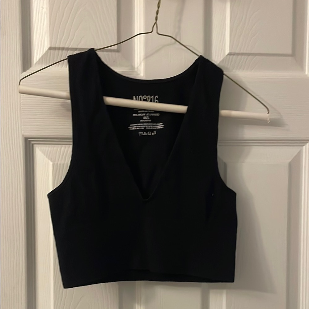 Black stretchy Sleeveless V-Neck Crop Top